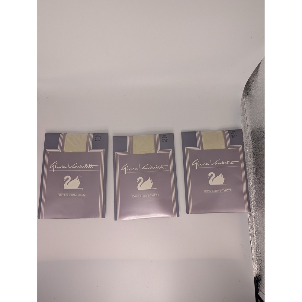 Gloria Vanderbilt Day Sheer Pantyhose Lot of 3 Off White Made in the USA Size D